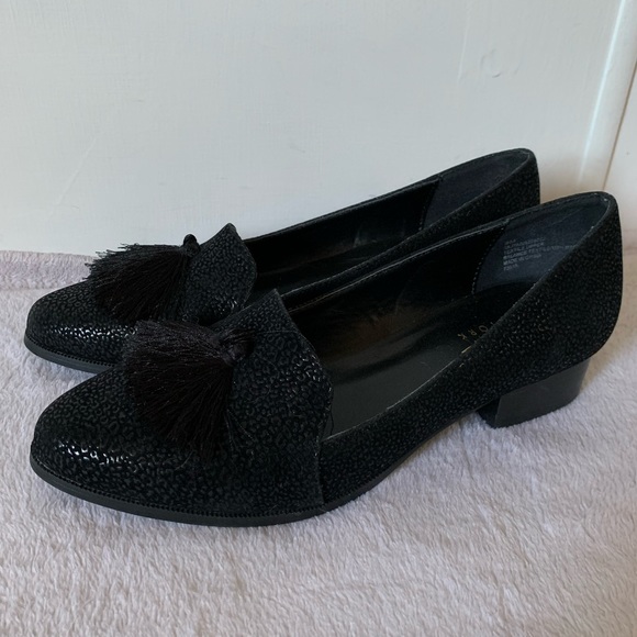 NICOLE MILLER Tassel Loafer Heeled Flats Black - Picture 1 of 5